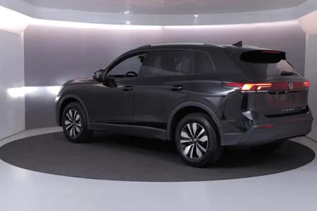 Volkswagen Tiguan (2026) thumbnail 2