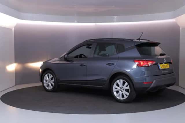 SEAT Arona (2020) thumbnail 3