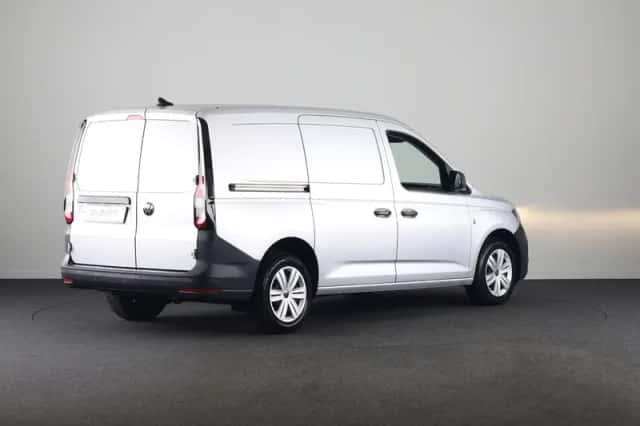 Volkswagen Caddy (2022) thumbnail 4