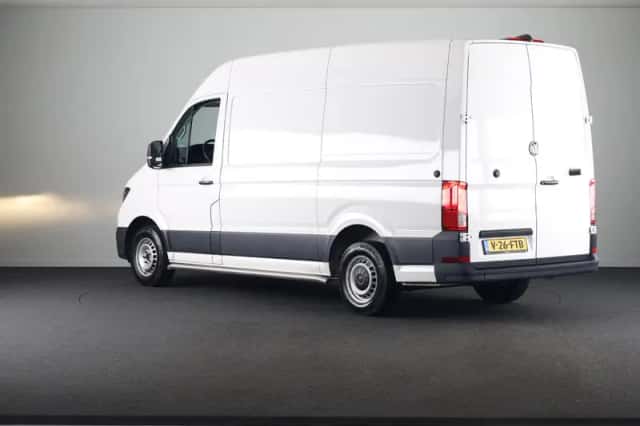 Volkswagen Crafter (2024) thumbnail 3