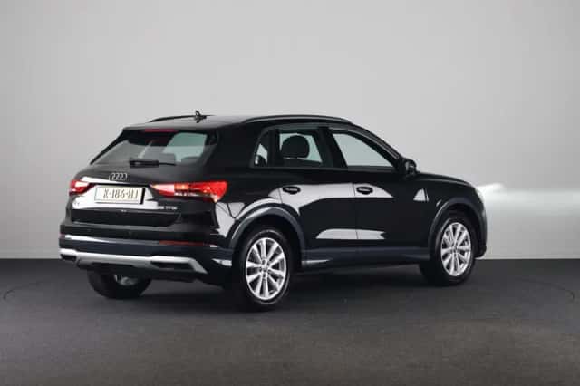 Audi Q3 (2020) thumbnail 3