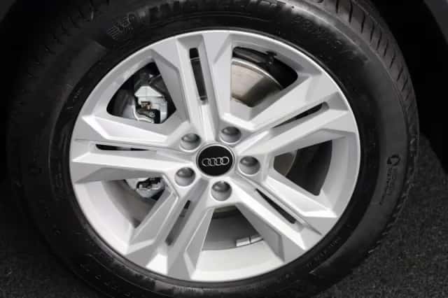 Audi Q2 (2025) thumbnail 6
