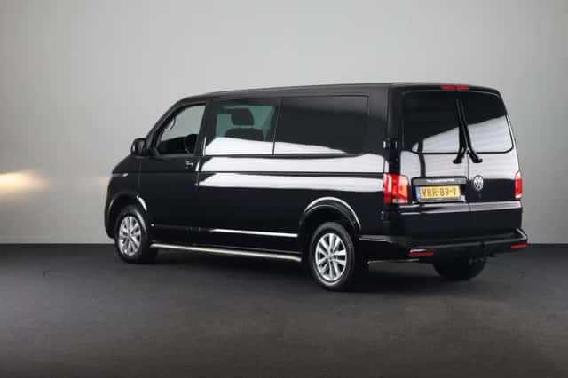 Volkswagen Transporter (2022) thumbnail 3