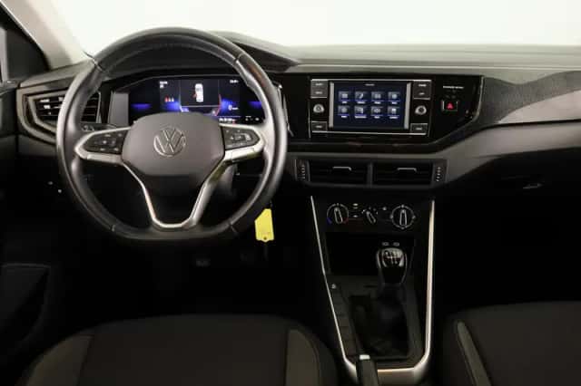 Volkswagen Polo (2022) thumbnail 6
