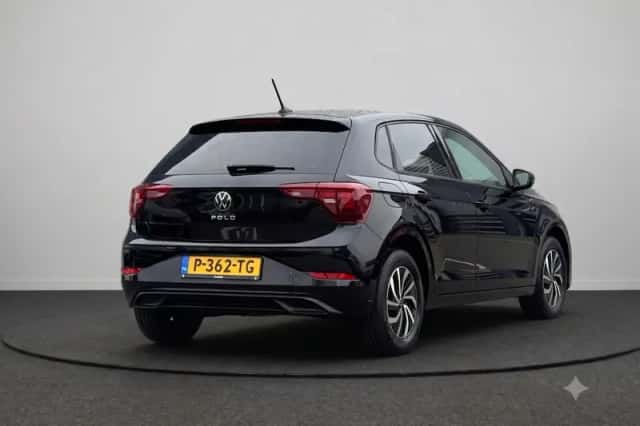 Volkswagen Polo (2022) thumbnail 3