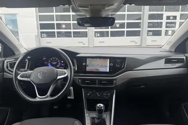 Volkswagen Polo (2022) thumbnail 6