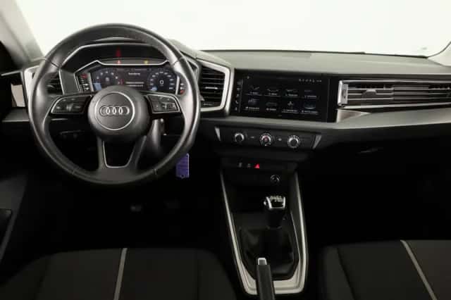 Audi A1 (2023) thumbnail 6