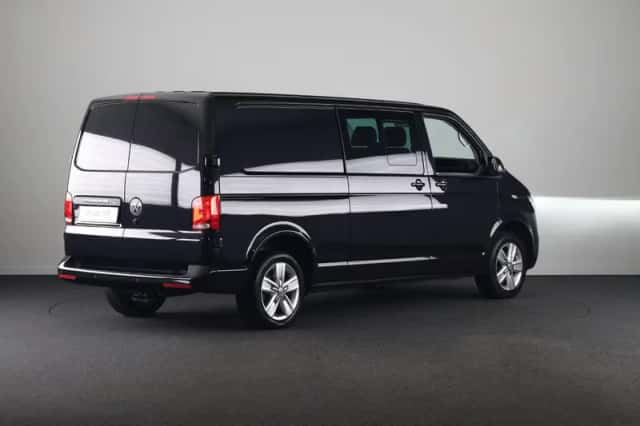 Volkswagen Transporter (2025) thumbnail 4
