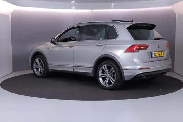 Volkswagen Tiguan (2018) thumbnail 3