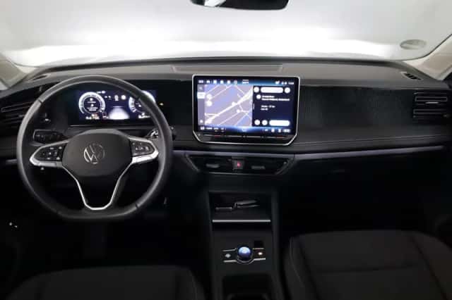 Volkswagen Tiguan (2025) thumbnail 6