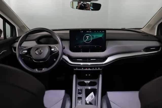 Škoda Enyaq (2022) thumbnail 6