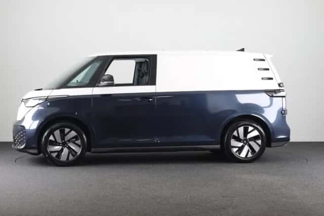 Volkswagen ID. Buzz (2025) thumbnail 2