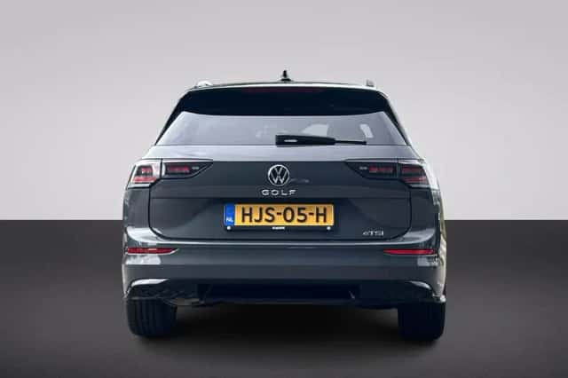 Volkswagen Golf (2025) thumbnail 5