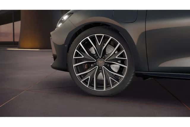 CUPRA Leon (2026) thumbnail 5