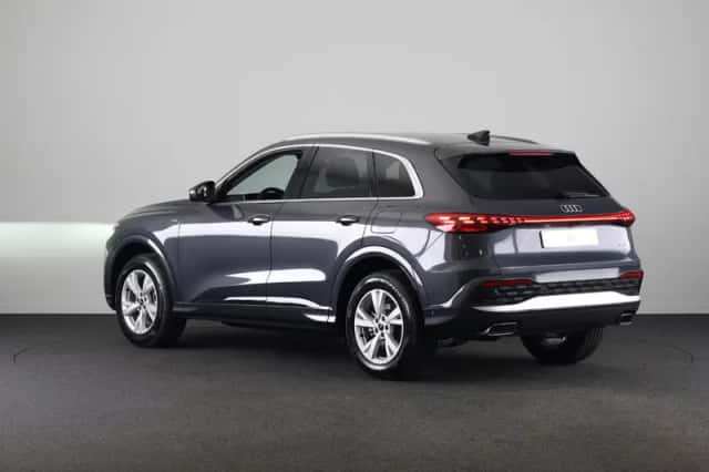 Audi Q5 (2026) thumbnail 2
