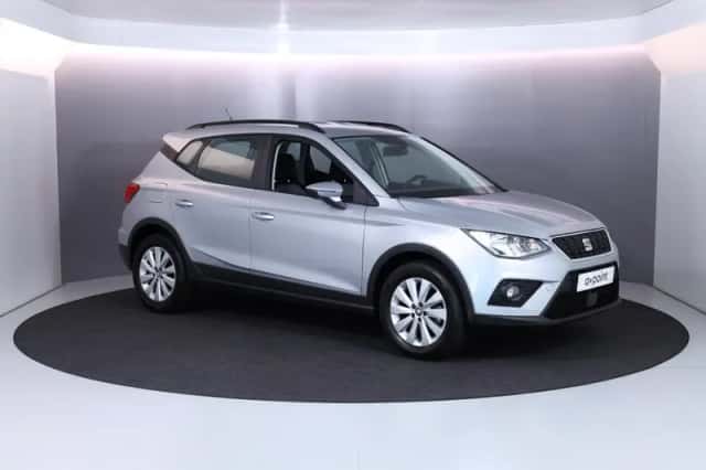 SEAT Arona (2021) thumbnail 5