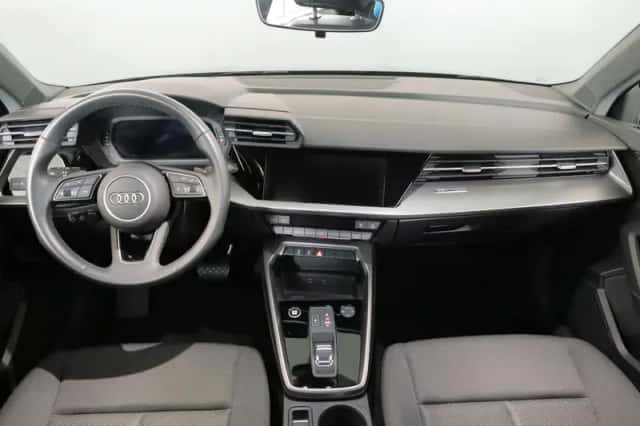 Audi A3 (2023) thumbnail 6