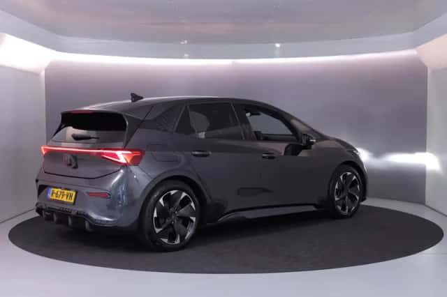 CUPRA Born (2022) thumbnail 5