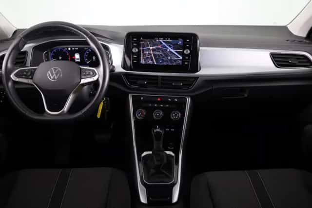 Volkswagen T-Roc (2022) thumbnail 6