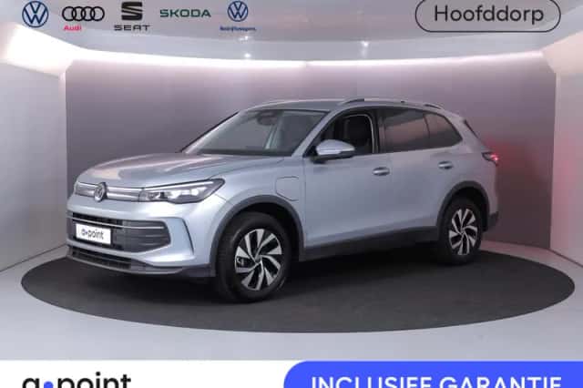 Volkswagen Tiguan (2025) thumbnail 1