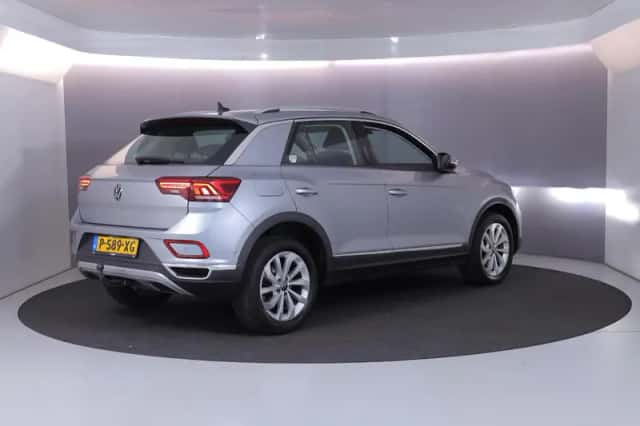 Volkswagen T-Roc (2022) thumbnail 4