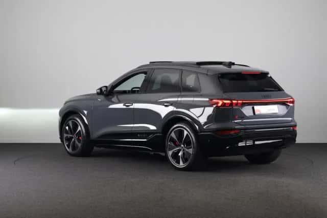Audi SQ6 (2025) thumbnail 3