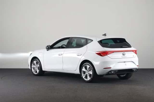 SEAT Leon (2026) thumbnail 3