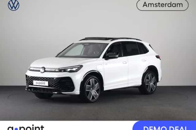 Volkswagen Tiguan (2025) thumbnail 1