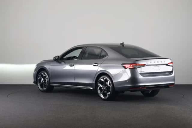 Škoda Superb (2026) thumbnail 2