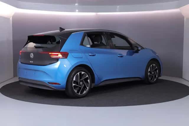 Volkswagen ID.3 (2024) thumbnail 5