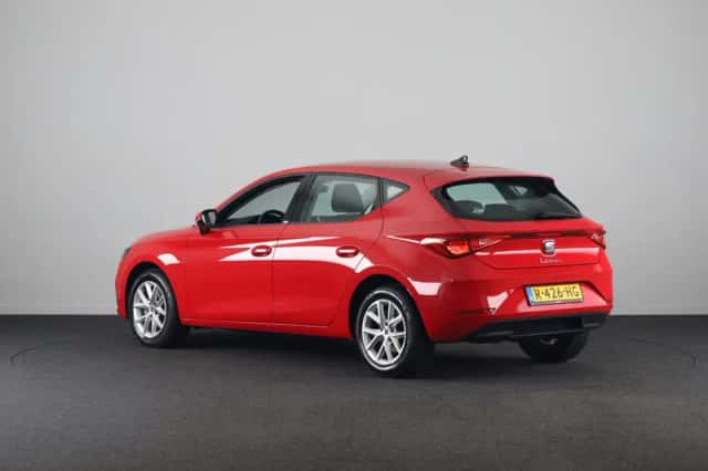 SEAT Leon (2022) thumbnail 3