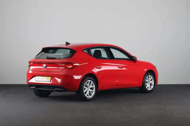 SEAT Leon (2022) thumbnail 4