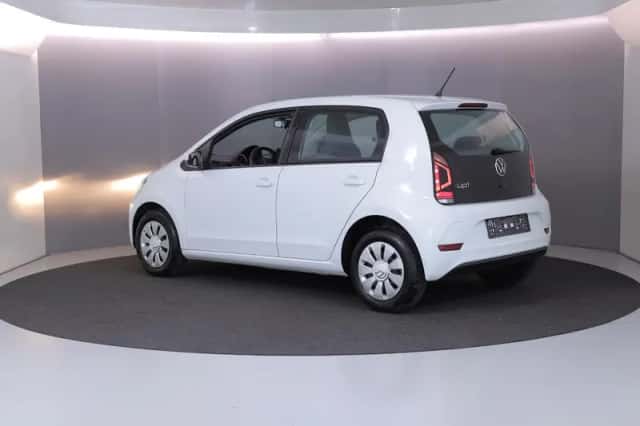Volkswagen Up! (2023) thumbnail 3