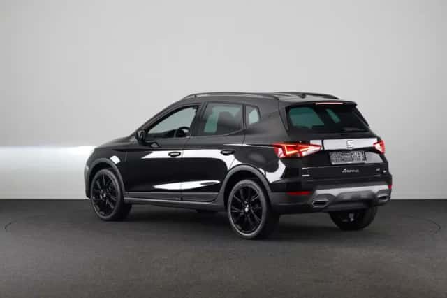 SEAT Arona (2025) thumbnail 2