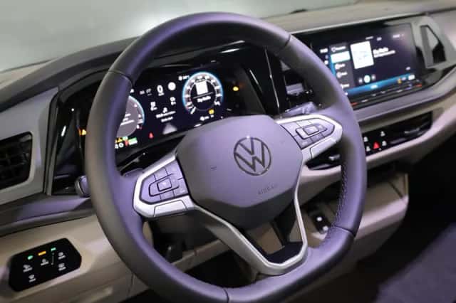 Volkswagen Multivan (2025) thumbnail 6