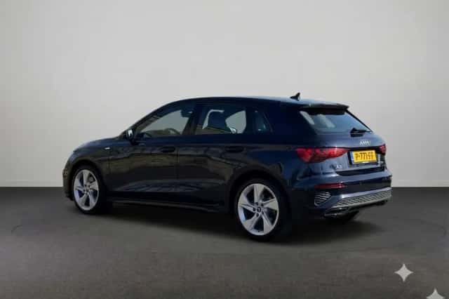 Audi A3 (2022) thumbnail 3