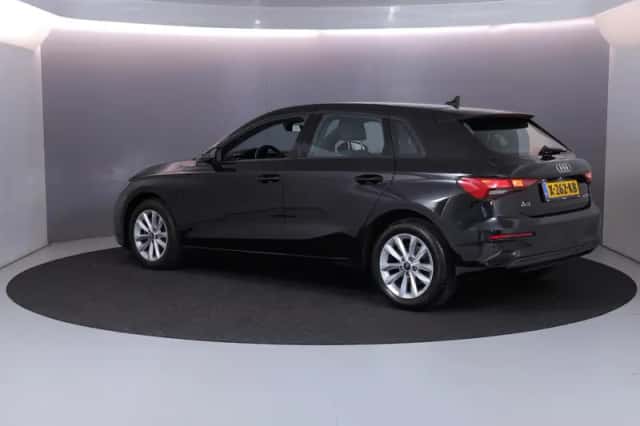 Audi A3 (2023) thumbnail 3
