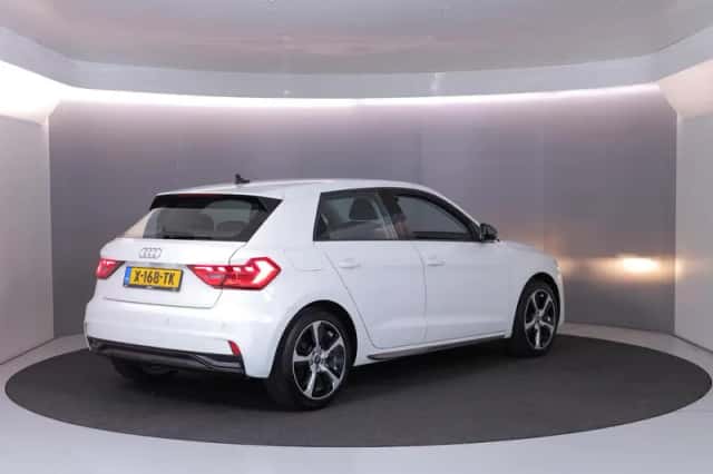Audi A1 (2024) thumbnail 4