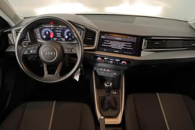 Audi A1 (2024) thumbnail 6