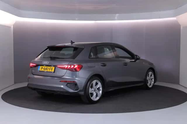 Audi A3 (2022) thumbnail 4