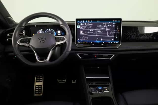 Volkswagen Tiguan (2025) thumbnail 6