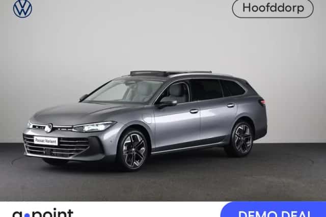 Volkswagen Passat (2025) thumbnail 1
