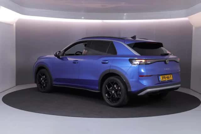 Volkswagen T-Roc (2026) thumbnail 3