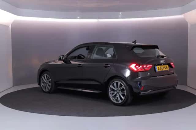 Audi A1 (2024) thumbnail 3