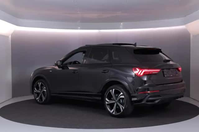 Audi Q3 (2024) thumbnail 3