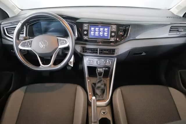 Volkswagen Polo (2021) thumbnail 5