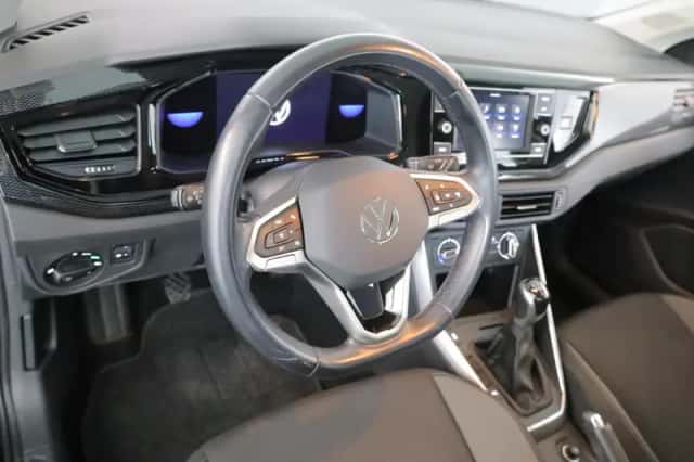 Volkswagen Polo (2021) thumbnail 6