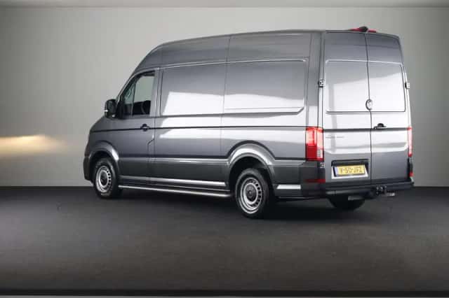 Volkswagen Crafter (2024) thumbnail 3
