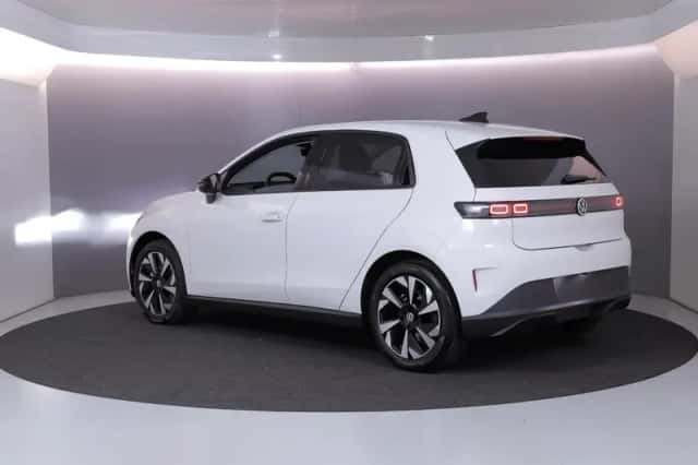 Volkswagen ID. Polo (2027) thumbnail 2