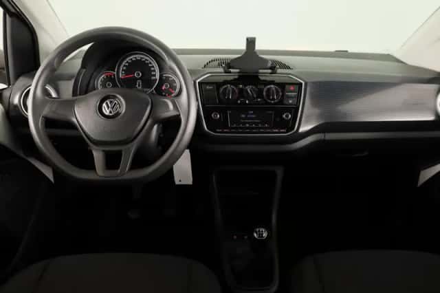 Volkswagen Up! (2019) thumbnail 6